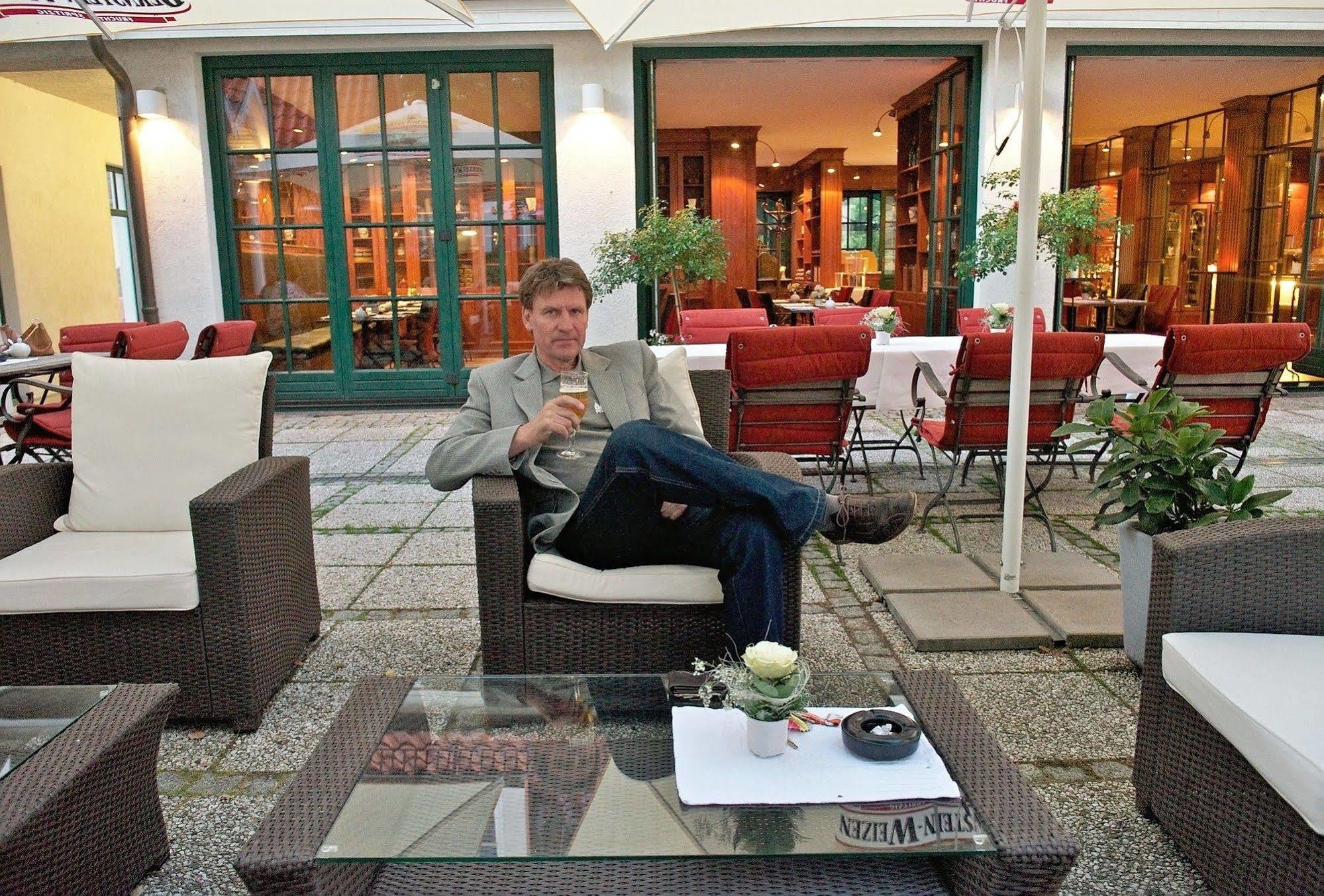 Romantik Hotel Kaufmannshof Bergen Auf Rugen Exteriér fotografie